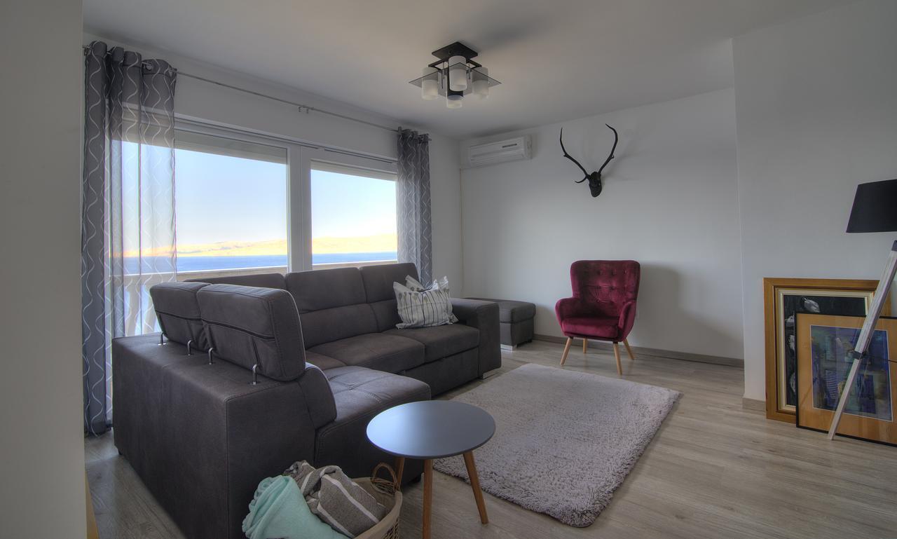 Apartments Lola Senj  Buitenkant foto